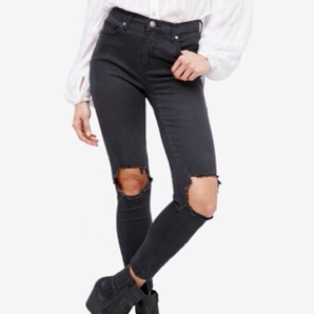 Free People Black Distressed Skinny Jeans Size 24